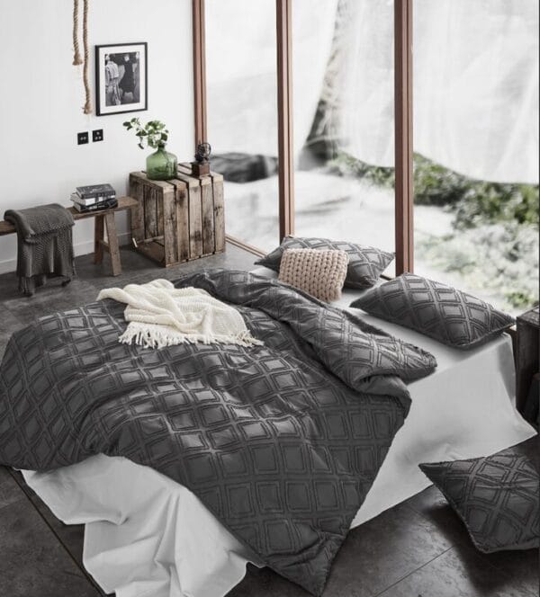 Tufted Quilt Cover Set Double - Image 2
