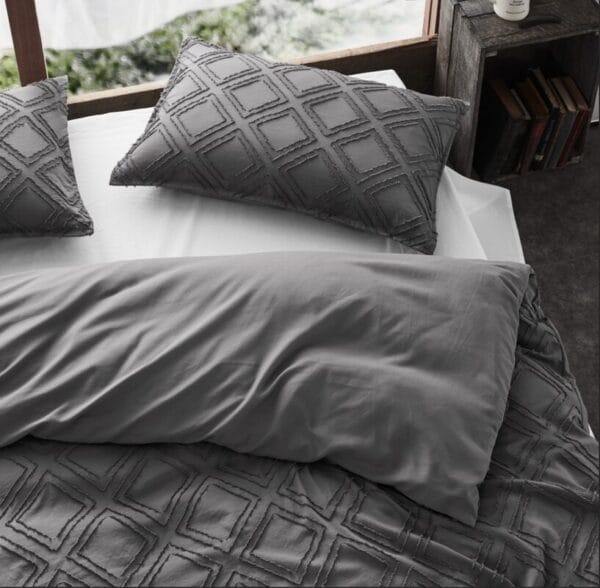 Tufted Quilt Cover Set King - Image 4