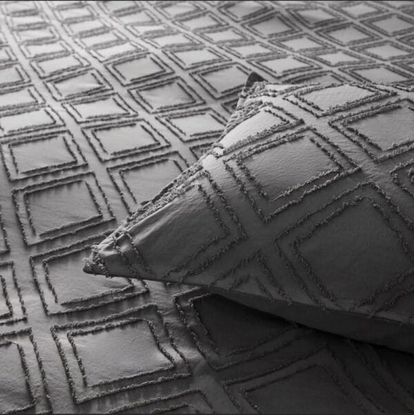 Tufted Quilt Cover Set King - Image 6