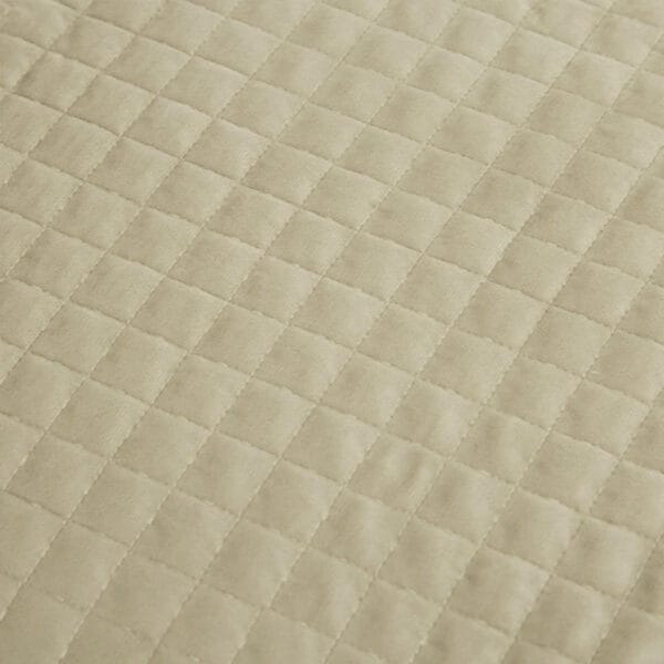 Quilted Coverlet Set Queen - Image 2